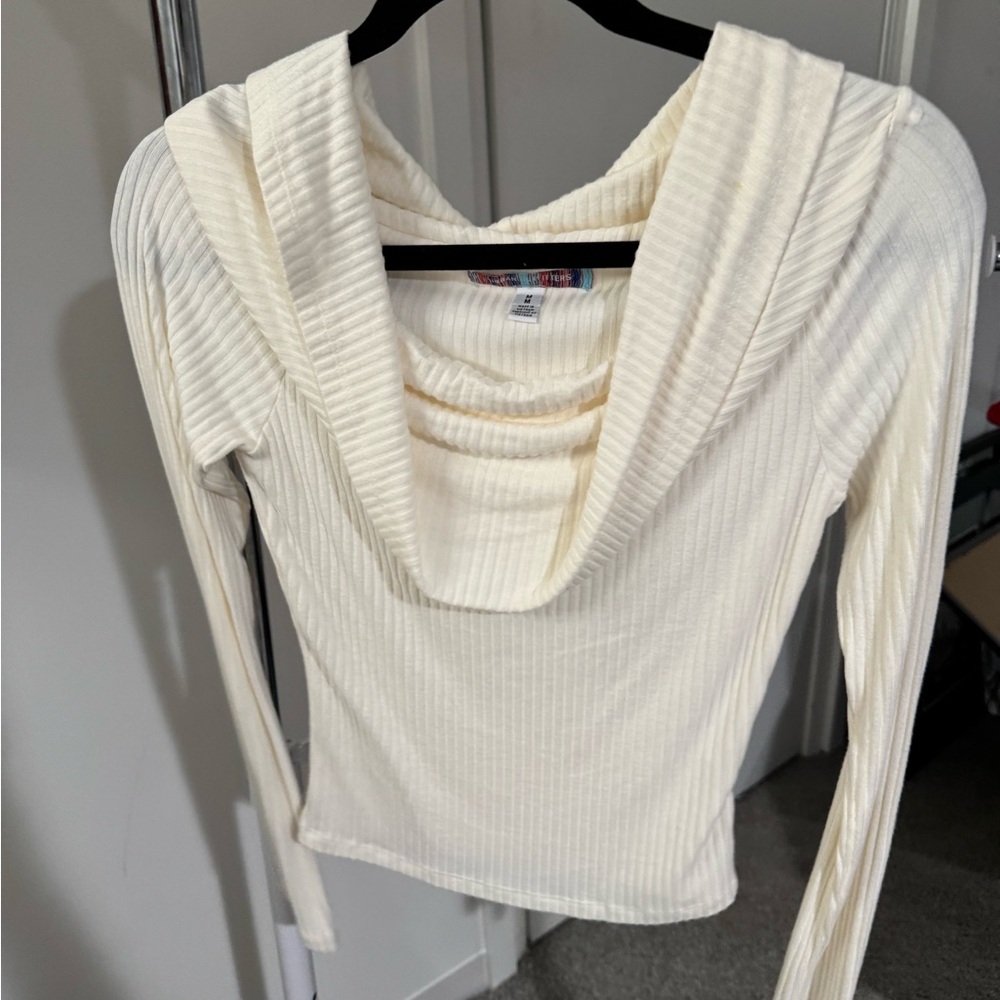 Urban Outfitters Ivory Ribbed shirt